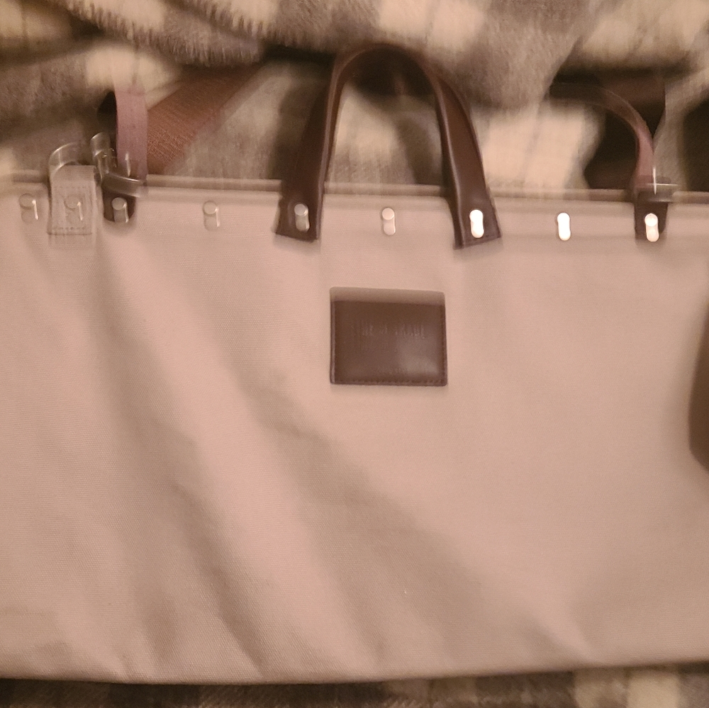 Jump Bag - Picture 2 of 2
